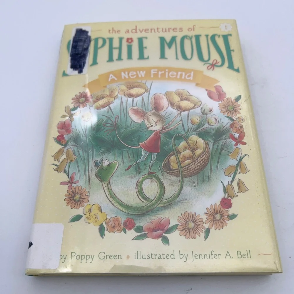 Sophie Mouse A New Friend Book 1 Poppy Green Hardcover First Edition 2015 - Picture 1 of 5